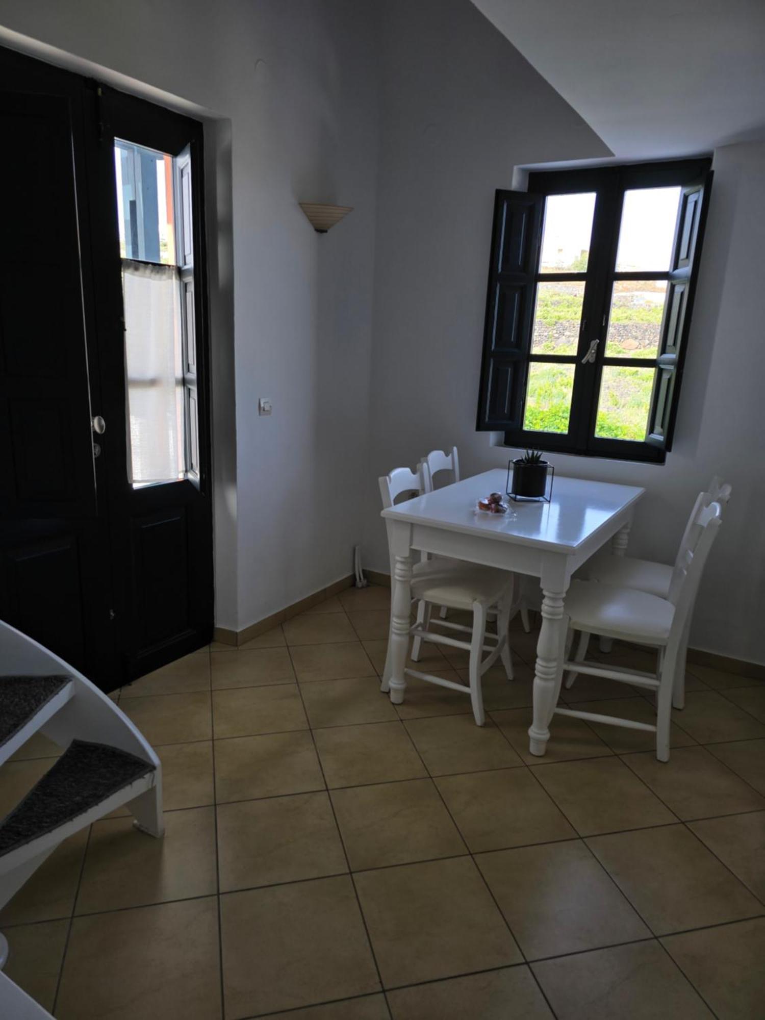 Anthonas Apartments Imerovigli  Ngoại thất bức ảnh
